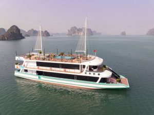 overview-Aurora-halong-cruises-