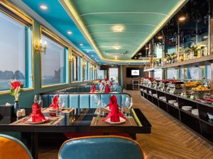 Restaurant- Aurora Halong Cruises