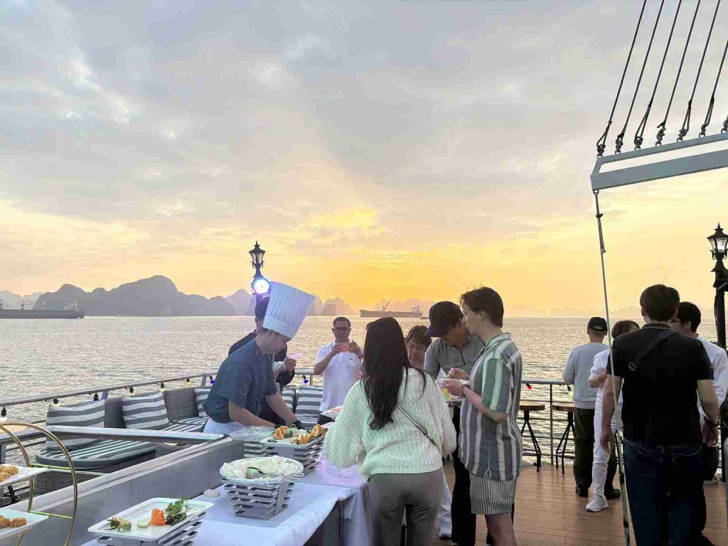 Cooking Class - Sunset Party Aurora Halong Cruises 