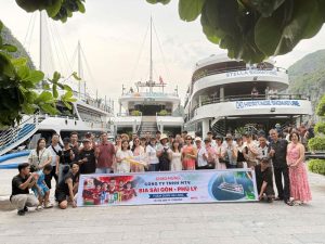 aurora-halong-cruises-clients